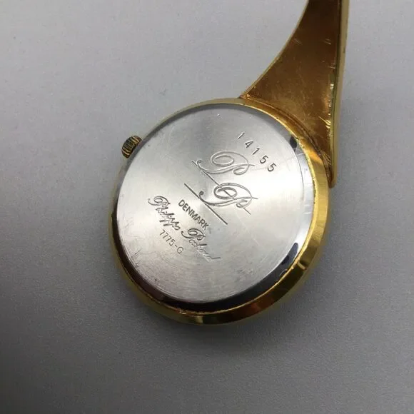 Philippe Pechard Modern Cuff Watch Women 30mm Gold Tone 7775-G New Battery